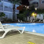 Spring Hotel 3*