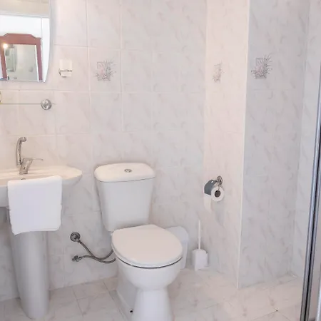 Hotell Spring 3*