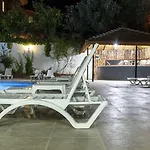 Spring Hotel 3*